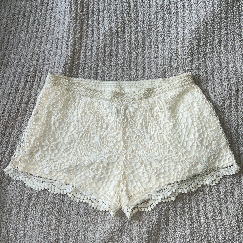 Tinseltown Cream Lace Shorts with Scalloped Trim